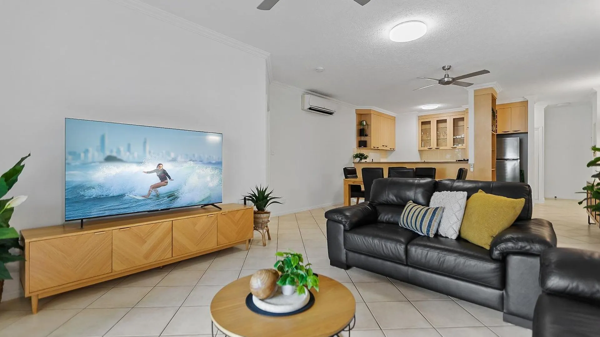 Cozy 3-Bedroom Oasis With Pool Access In Cairns 0*,  Australia